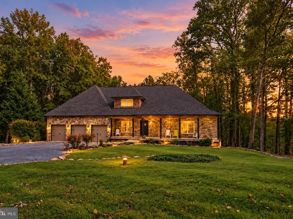 13329 Mountain Rd, Lovettsville, VA 20180