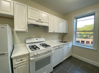11 James St #U3, Brookline, MA 02446