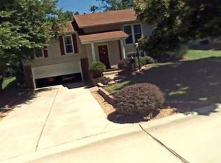 12 Spring Leaf Ct, Saint Peters, MO 63376