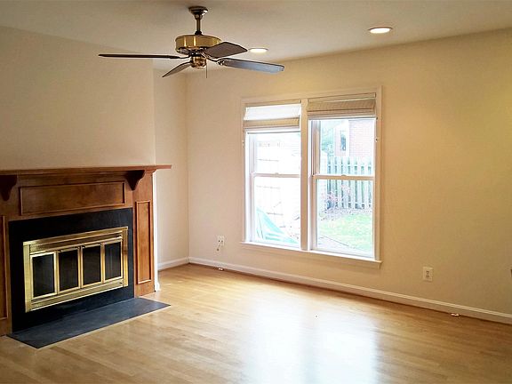 5th image of 220 N Wakefield St