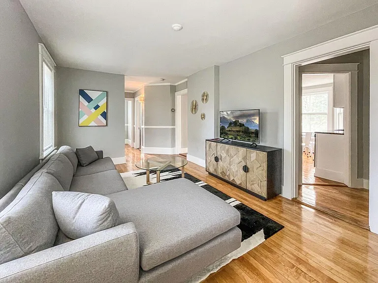 86 Exeter Rd #A — Photo 5
