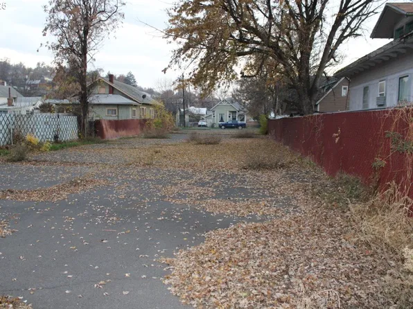 607 SW 2nd St, Pendleton, OR 97801