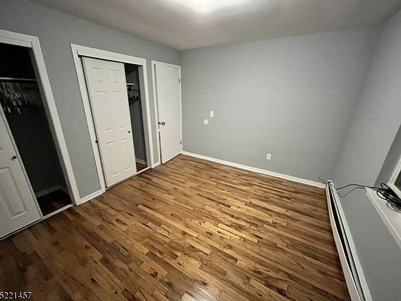 5th image of 213 S 2nd St