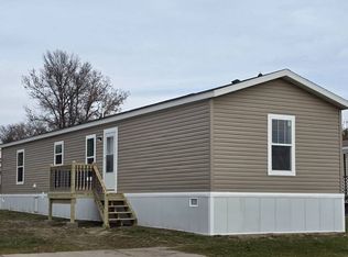 104 Mercury St, Pierre, SD 57501