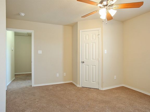 2nd image of 1717 Wickham Dr