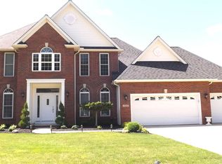 33039 Canterbury Rd, Avon Lake, OH 44012