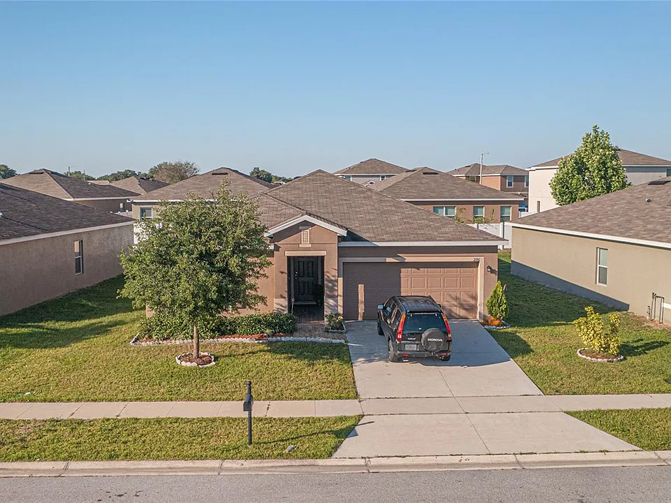 226 Oleander St