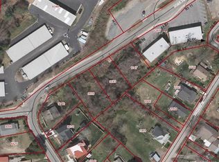 99999 Hazel Mill Rd, Asheville, NC 28806