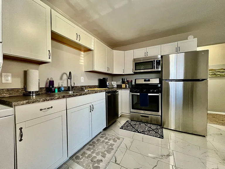 285 Whittaker Ave — Photo 10