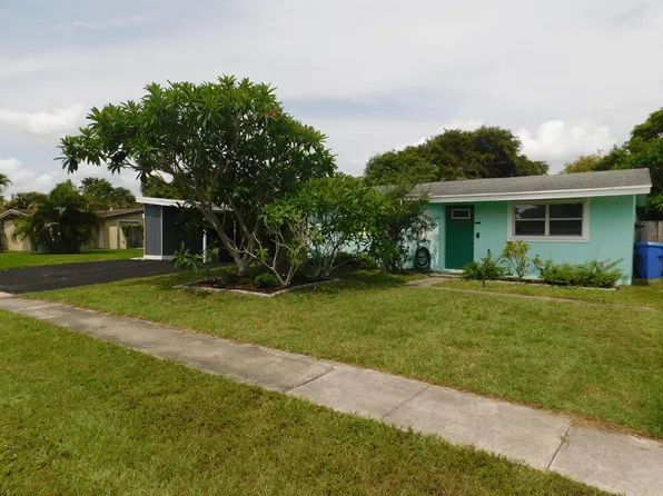 749 Camellia Drive, Royal Palm Beach, FL 33411