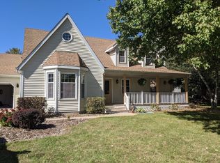 603 Devon Dr, Saint Joseph, IL 61873