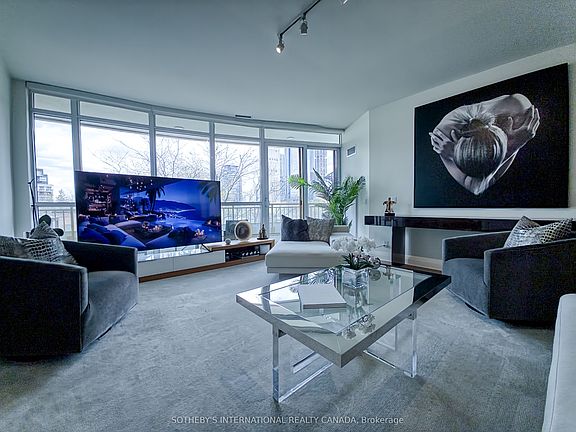 2nd image of 151 Avenue Rd #508