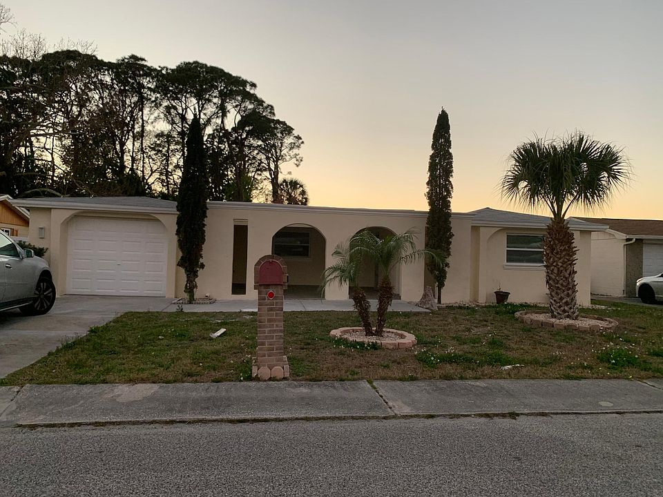 1st image of 3241 Brookfield Dr