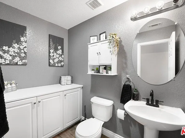 3056 Janine Ave — Photo 13