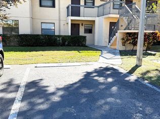 137 NW 93rd Ave #103, Pembroke Pines, FL 33024