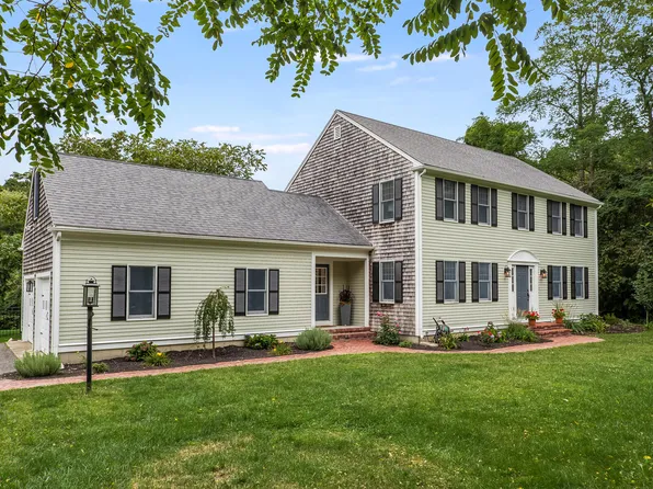 3 Coach Lane, Sandwich, MA 02563