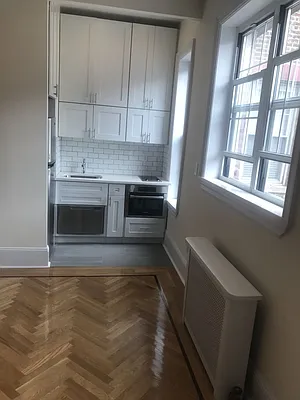 Rented by Sky Management | media 37