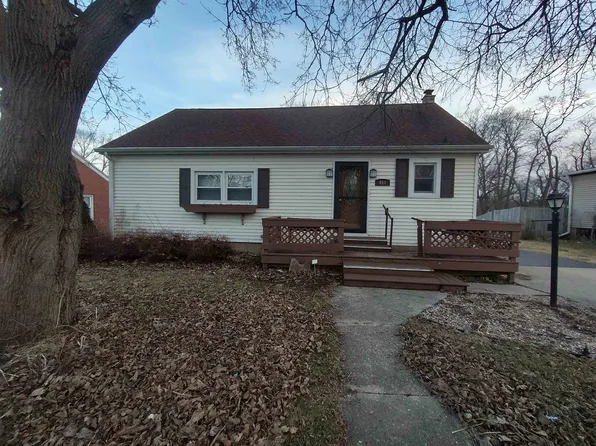 460 W 7th St, Pecatonica, IL 61063