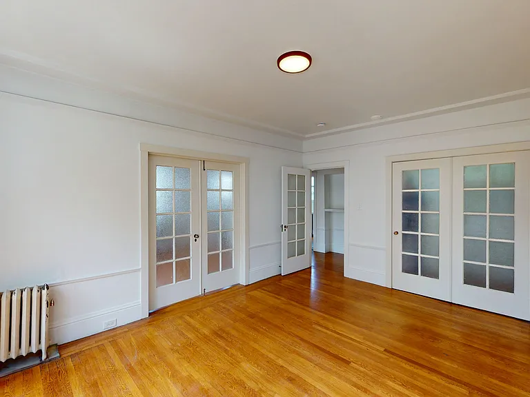 225 Irving St #10 — Photo 6