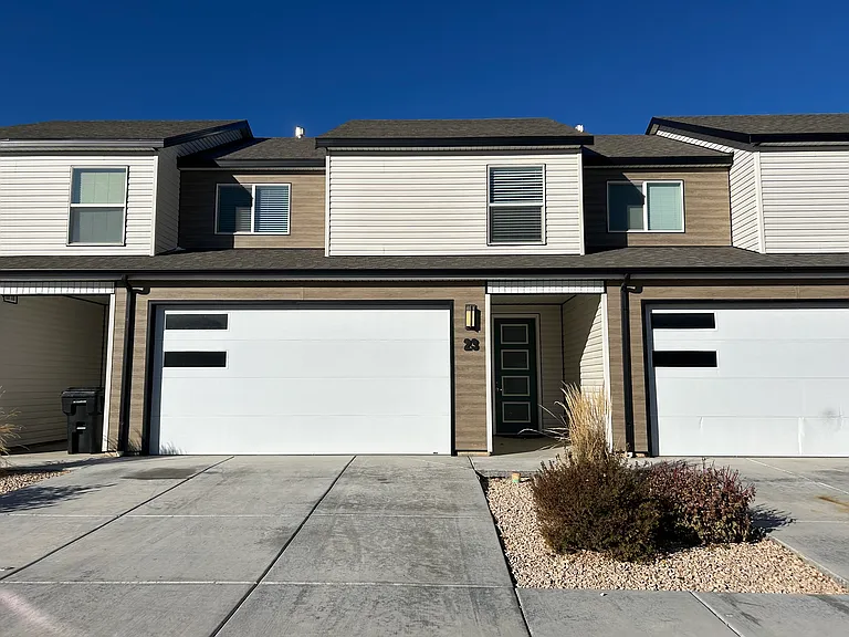 2085 N 275 W #23 — Photo 57