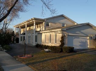 8833 Kildare Ave, Skokie, IL