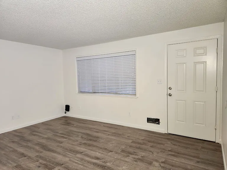 4114 S M St #C — Photo 11
