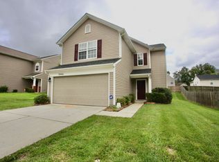 3906 Hunter Hill Ln, Charlotte, NC 28216