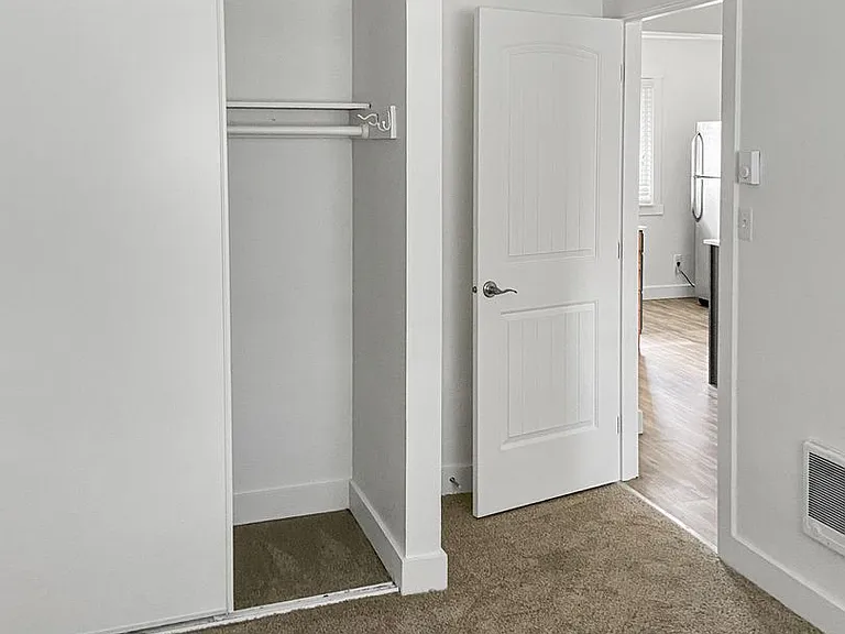 J3 Apartments — Photo 64