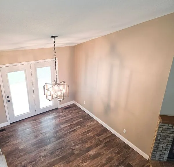 325 Westbrook Dr — Photo 14