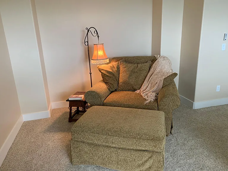 Extra large reading chair