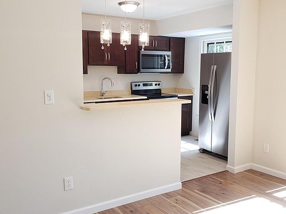 5th image of 9310 Frostburg Way