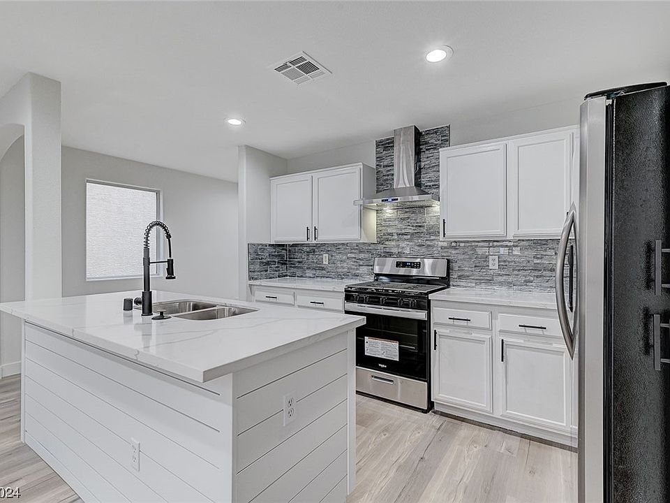 1st image of 5301 Valencia Crest Ave