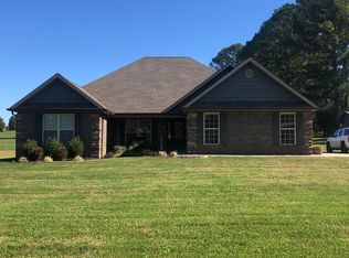 3806 Channel Harbor Rd, Louisville, TN 37777