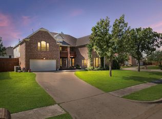 1233 Apache Lake Dr, Carrollton, TX 75010