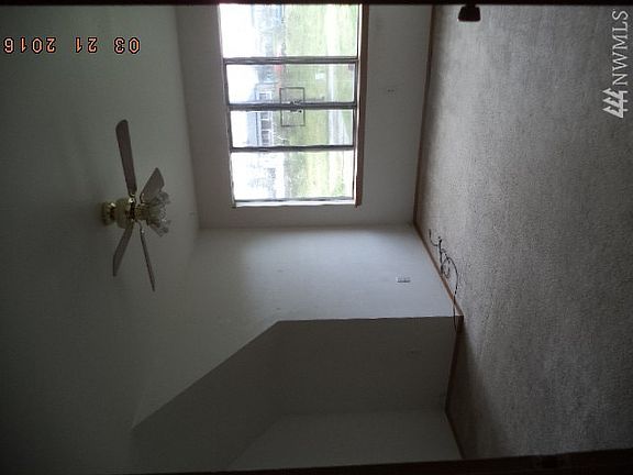 5th image of 206 Mashell Ave N #208