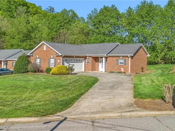 210 Old Brickyard Cir, North Wilkesboro, NC 28659