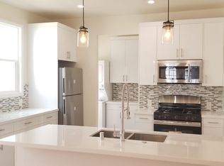 338 1/2 N Genesee Ave, Los Angeles, CA 90036