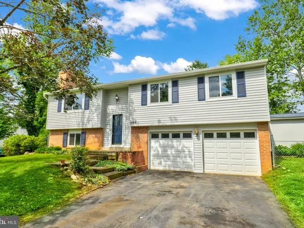 7146 Northampton St, Warrenton, VA 20187