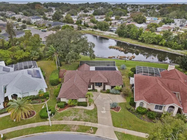 3429 Foxhall Dr, Holiday, FL 34691