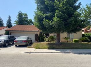 5359 W Flint Way, Fresno, CA 93722