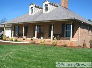 103 Pleasant View Dr, Goode, VA 24556