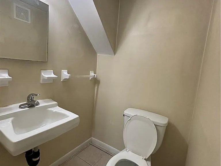 441 Woodlake Rd — Photo 11