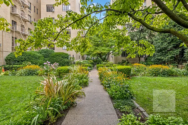 Sold by Keller Williams NYC | media 9