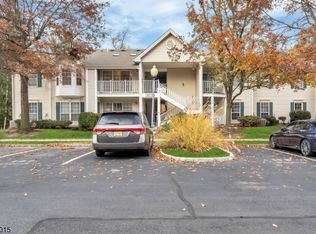 125 Sapphire Ln #502, Franklin Park, NJ 08823