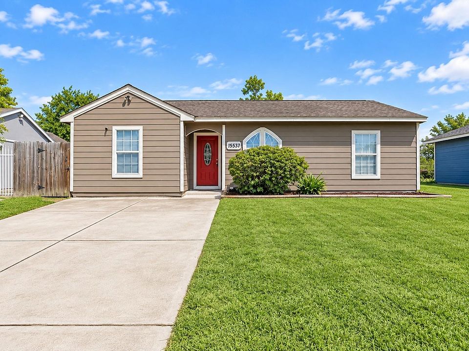 1st image of 15537 Woodforest Blvd