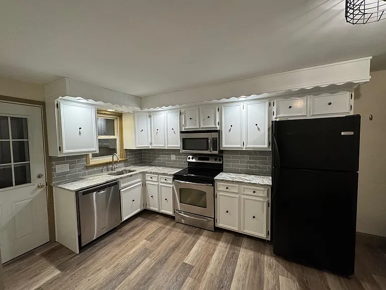 2268 Reading Blvd — Photo 3