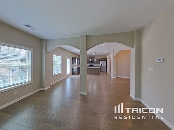 3rd image of 18 Alyssa Rd