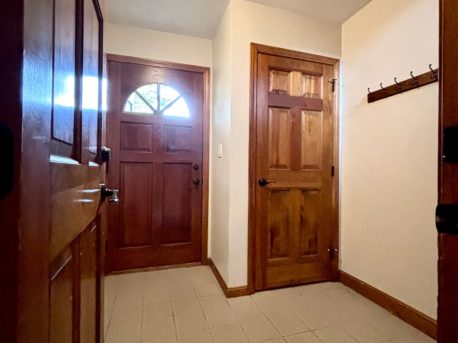 2 bed, 1626 sqft, $2,700 — Photo 4