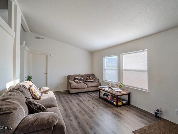 5th image of 2802 S 5th Ave Unit 15