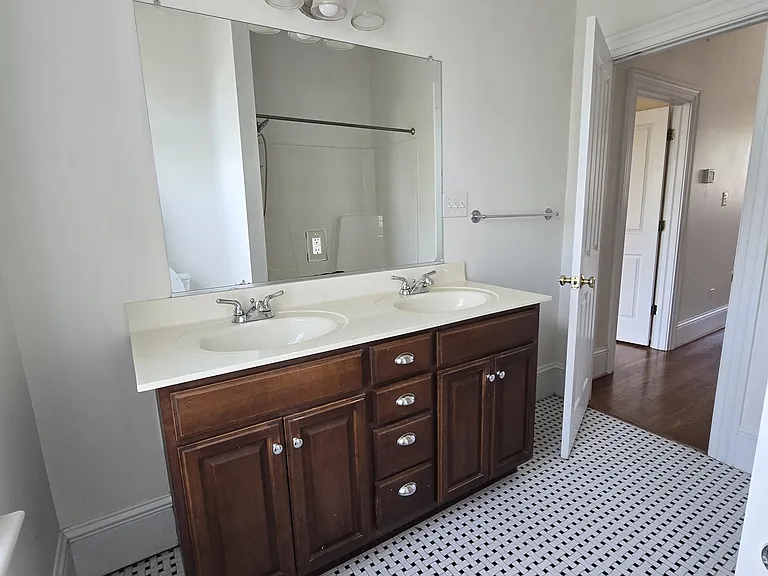1415 Grove Ave #A — Photo 11